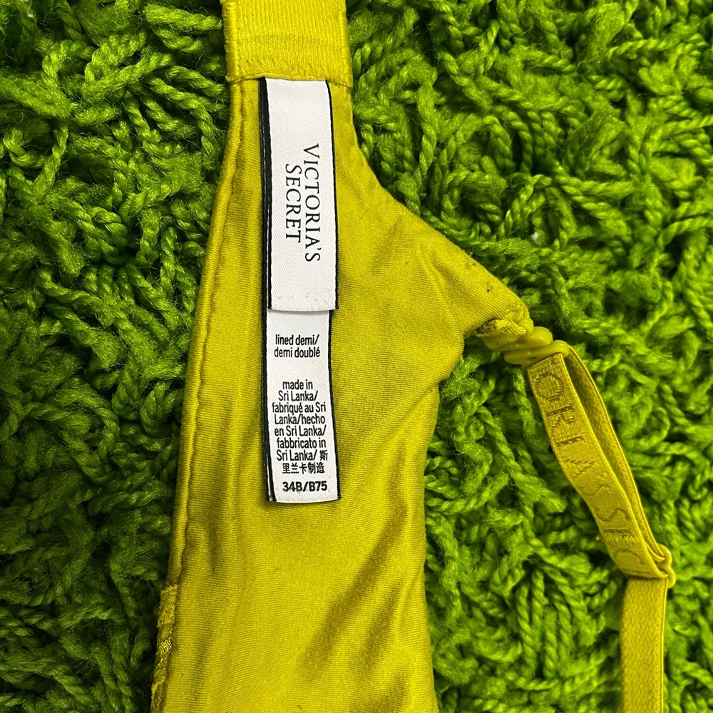 I 💗 OFFERS! Victoria's Secret Lace Bra - Vibrant Yellow - Picture 4 of 6